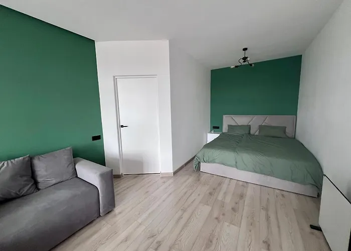 Апартаменты стильна нова з видом на гори та вітряки Трускавец